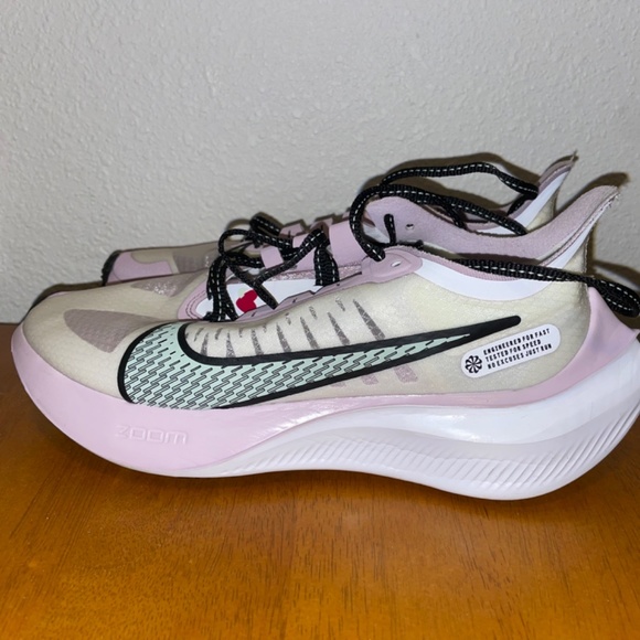 Nike Zoom Gravity “U Complete Me”- women’s running shoes Size 7.0 - Picture 5 of 8